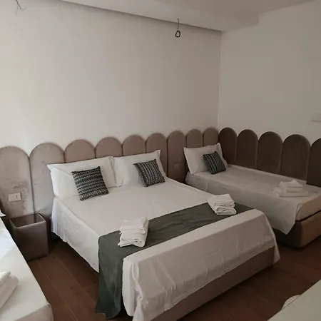 Ursino E 卡塔尼亚